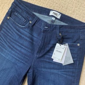 NWT Paige boot cut jeans in dark wash.